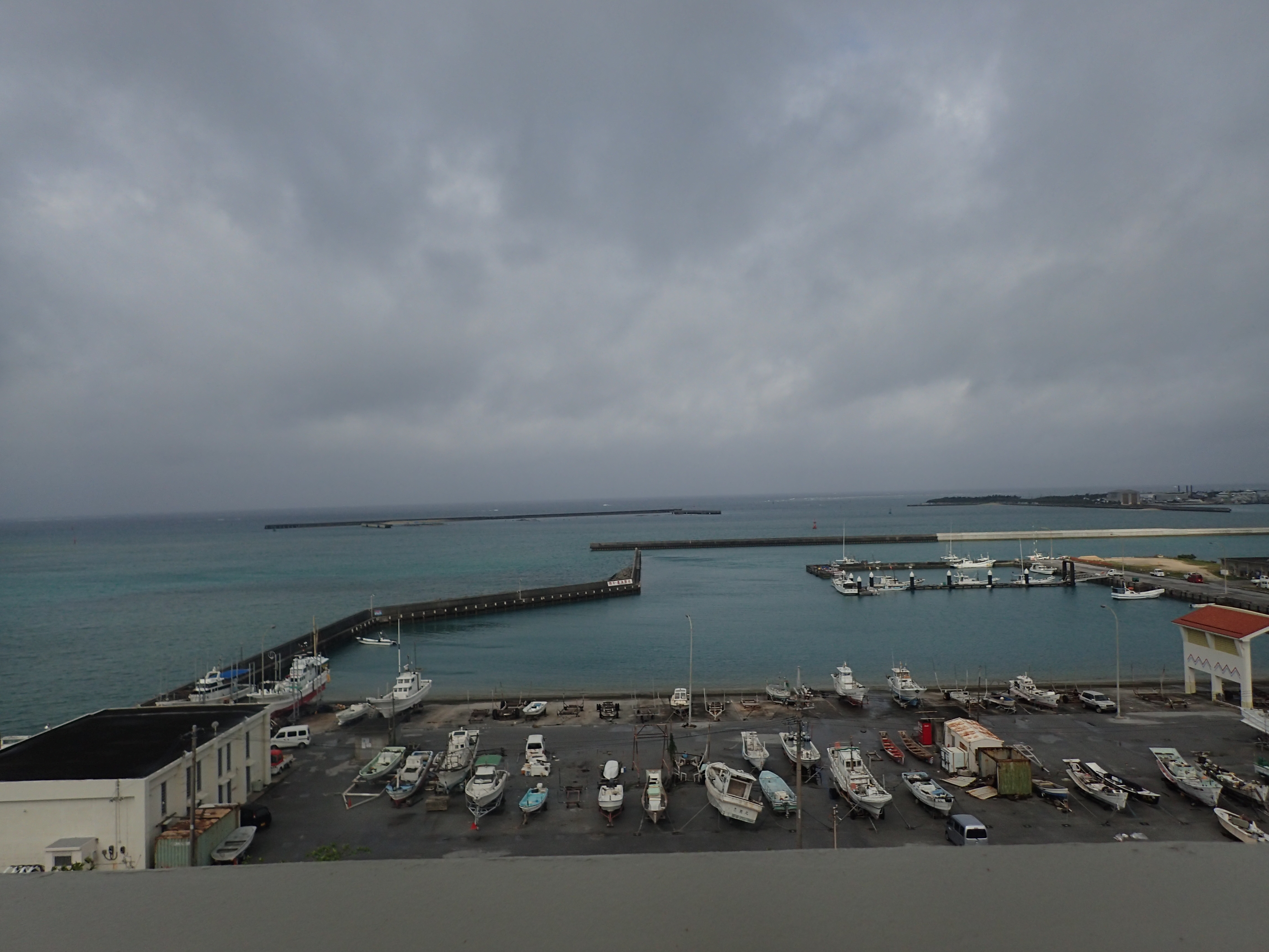沖縄南部と渡嘉敷島の旅 とまりんから渡嘉敷島へ ミヤコるブログ
